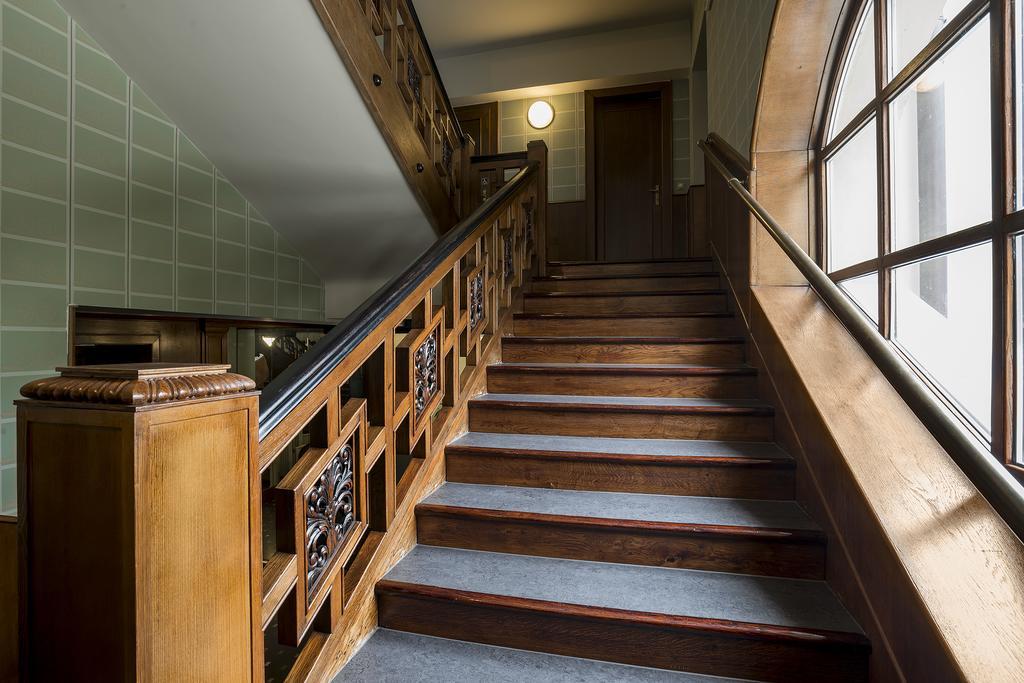 Hotel Okresni Dum Hradec Králové Extérieur photo