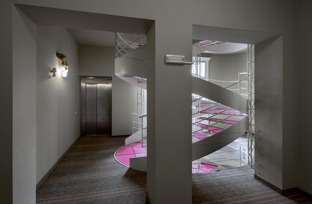 Hotel Okresni Dum Hradec Králové Extérieur photo