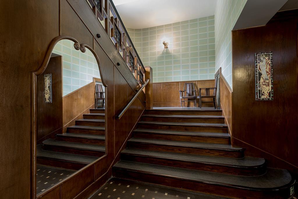 Hotel Okresni Dum Hradec Králové Extérieur photo