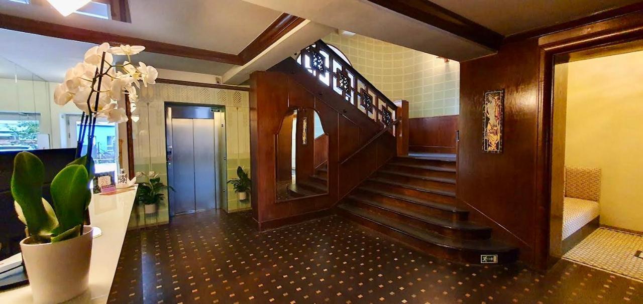 Hotel Okresni Dum Hradec Králové Extérieur photo