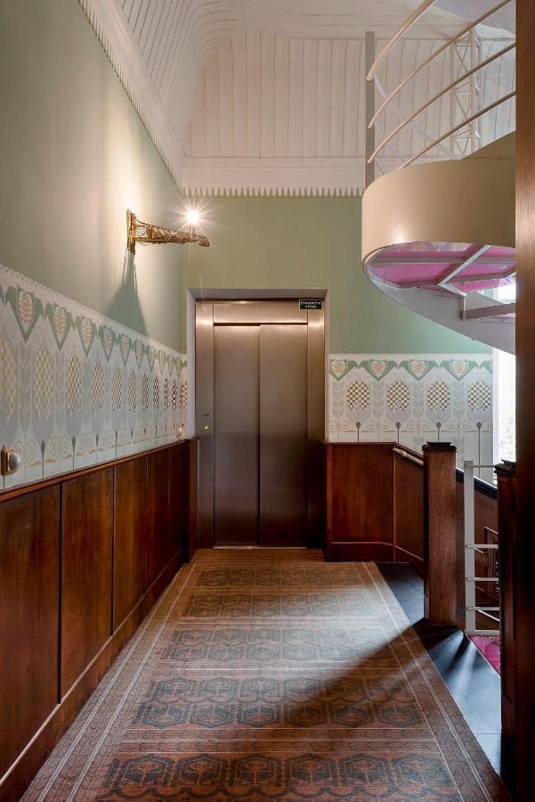 Hotel Okresni Dum Hradec Králové Extérieur photo