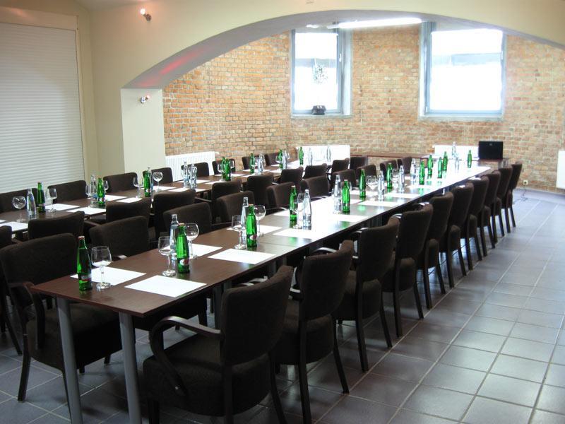 Hotel Okresni Dum Hradec Králové Extérieur photo
